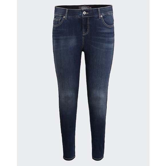 Torrid Bombshell Skinny Jean Premium Dark Wash - Picture 4 of 12